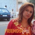  أنا عائشة من الكويت 22 سنة عازب(ة) و أبحث عن رجال ل الصداقة