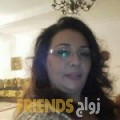  أنا أميرة من فلسطين 31 سنة مطلق(ة) و أبحث عن رجال ل الصداقة